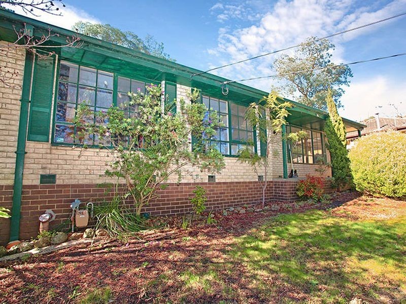 42 Robertson Crescent, Boronia VIC 3155