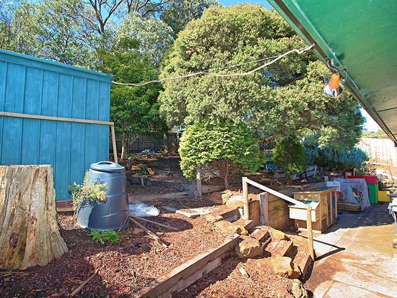 42 Robertson Crescent, Boronia VIC 3155