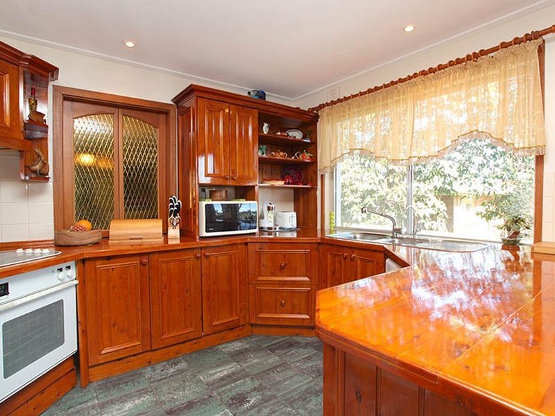 2 Saxby Court, Wantirna South VIC 3152