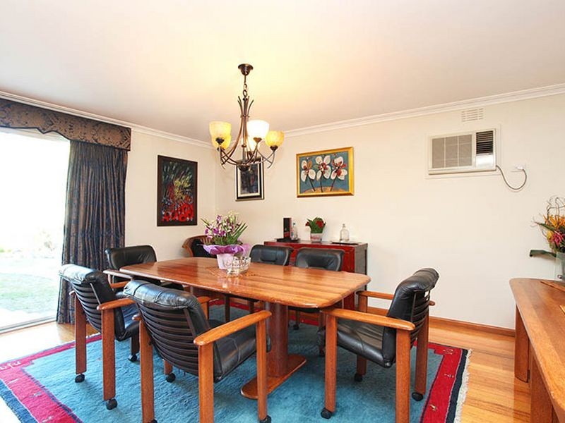 2 Saxby Court, Wantirna South VIC 3152