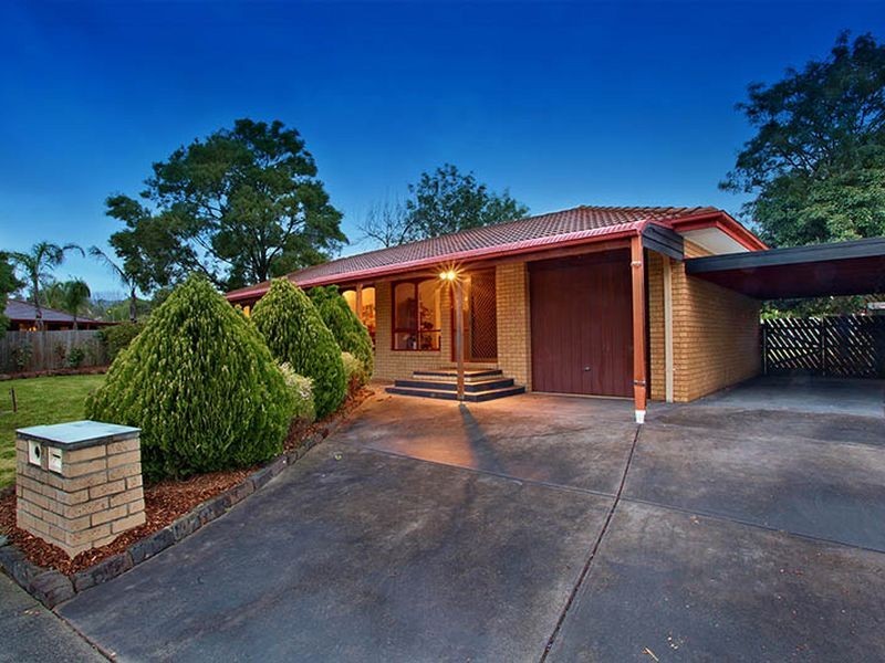 2 Bibury Court, Kilsyth VIC 3137