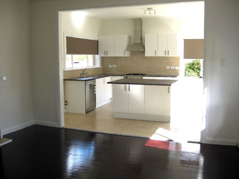 1/3 Paton Crescent, Boronia VIC 3155