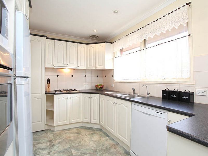 17 Flinders Crescent, Boronia VIC 3155