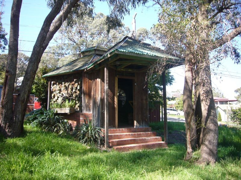 2/2 Little Opie Street, Ferntree Gully VIC 3156