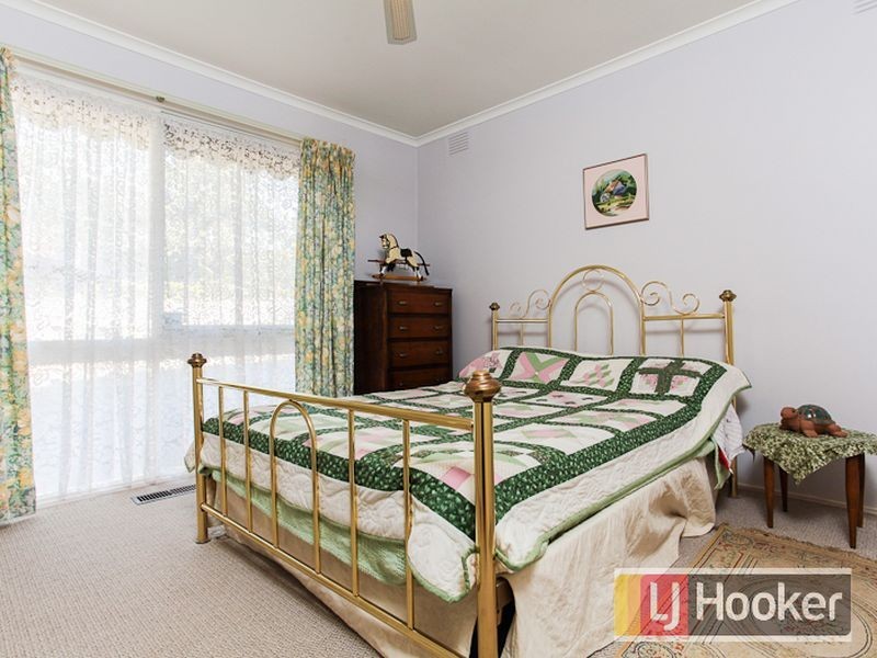 27 Warratah Avenue, The Basin VIC 3154
