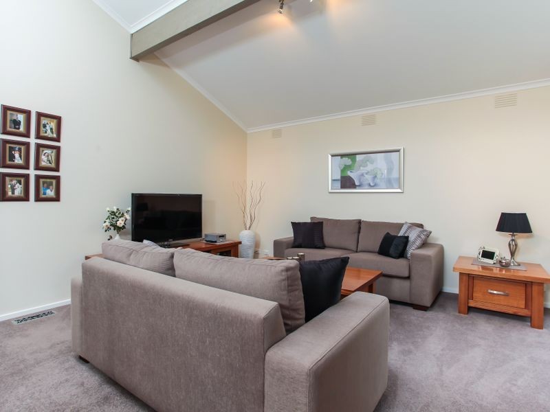 15 Wonthulong Drive, Bayswater North VIC 3153