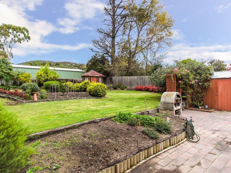 24 Moncoe Street, Boronia VIC 3155
