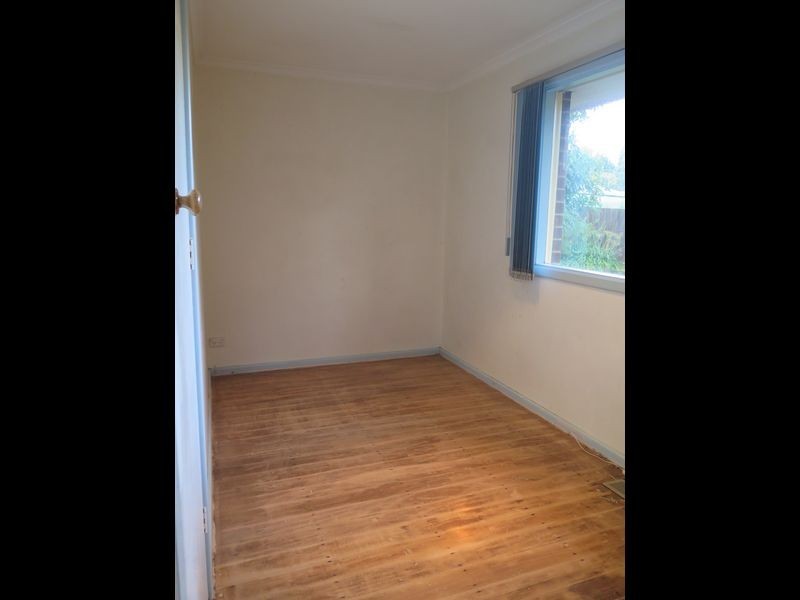 16 Frudal Crescent, Knoxfield VIC 3180