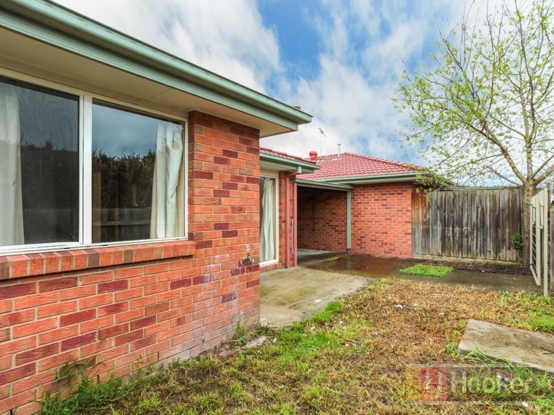 2 Cameron Close, Bayswater VIC 3153