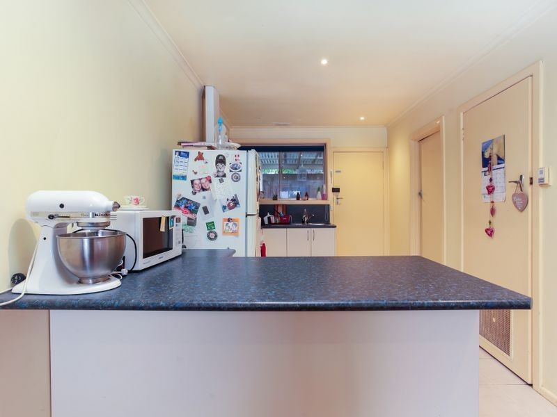 1/33 Royalden Close, Boronia VIC 3155