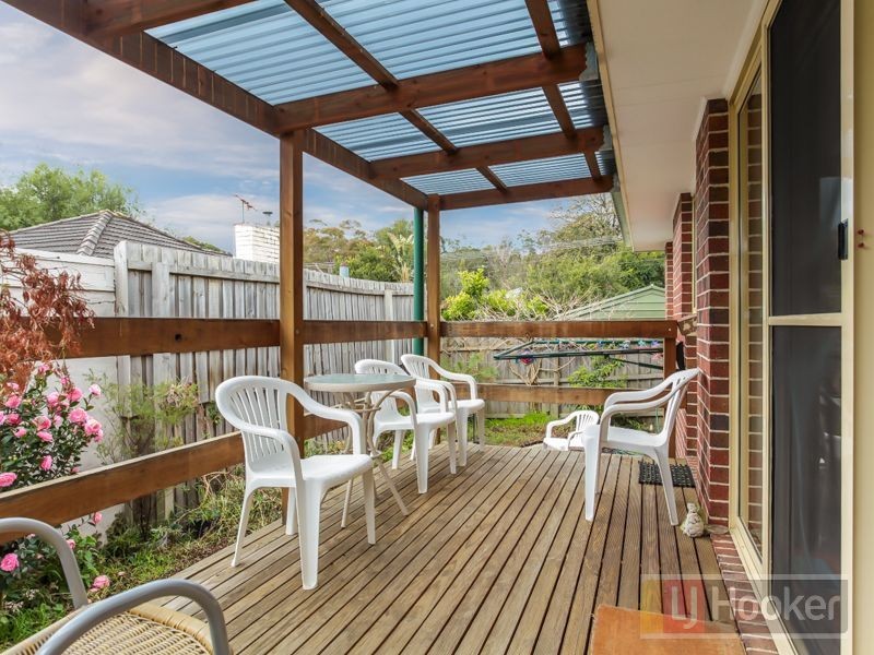 2/18 St Elmo Avenue, Ferntree Gully VIC 3156