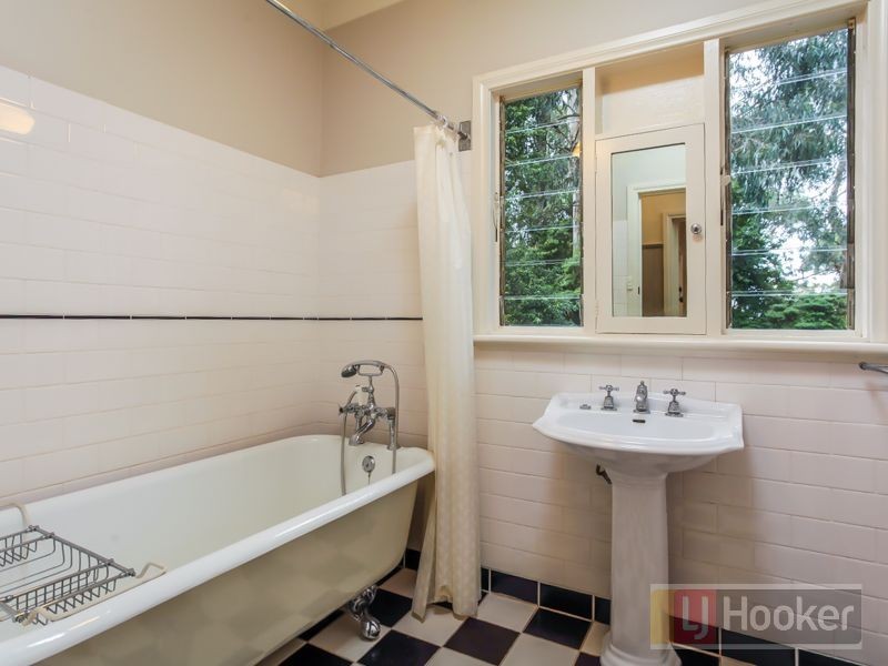 66-68 Alexander Avenue, Upwey VIC 3158