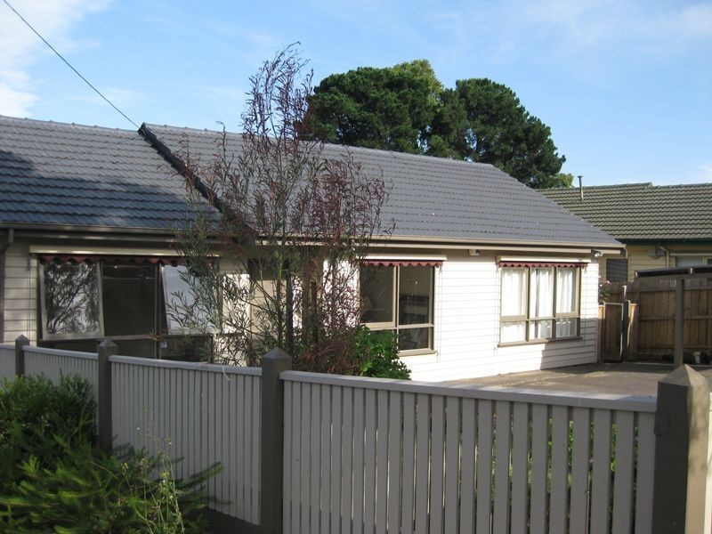 10 Valerie Street, Boronia VIC 3155