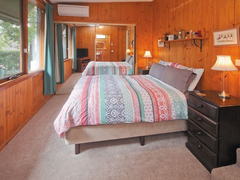 10 Batavia Avenue, Boronia VIC 3155