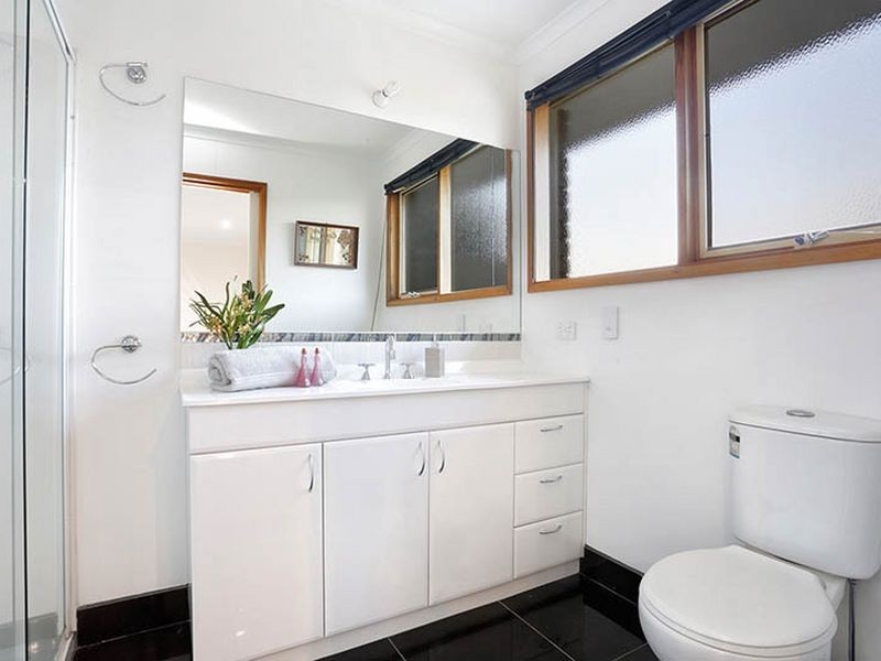 12 Jennifer Crescent, Bayswater North VIC 3153