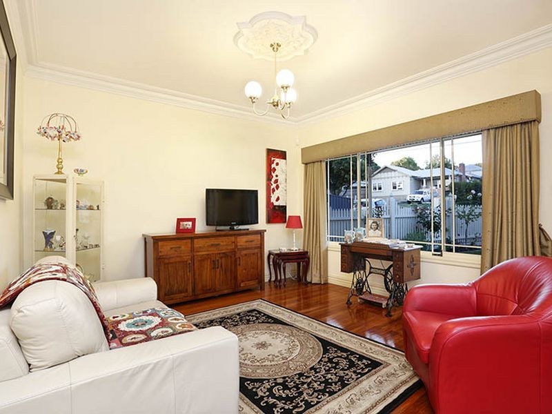 13 Richards Avenue, Croydon VIC 3136