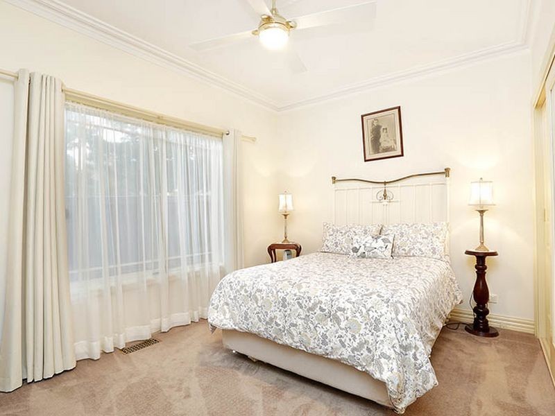 13 Richards Avenue, Croydon VIC 3136