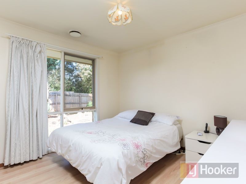 75 Bryden Drive, Ferntree Gully VIC 3156