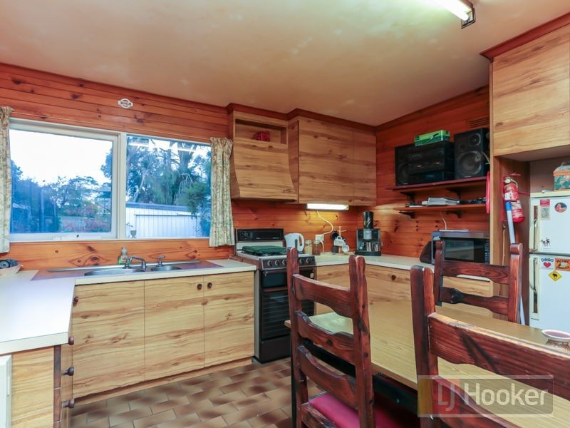 11 Kleinert Road, Boronia VIC 3155