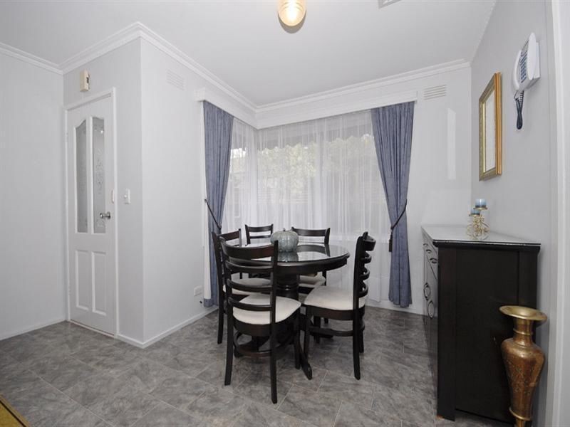 2/2 Ronald Crescent, Boronia VIC 3155