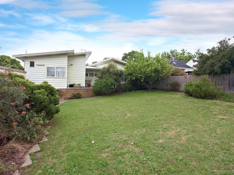 9 Bellevue Avenue, Ringwood VIC 3134