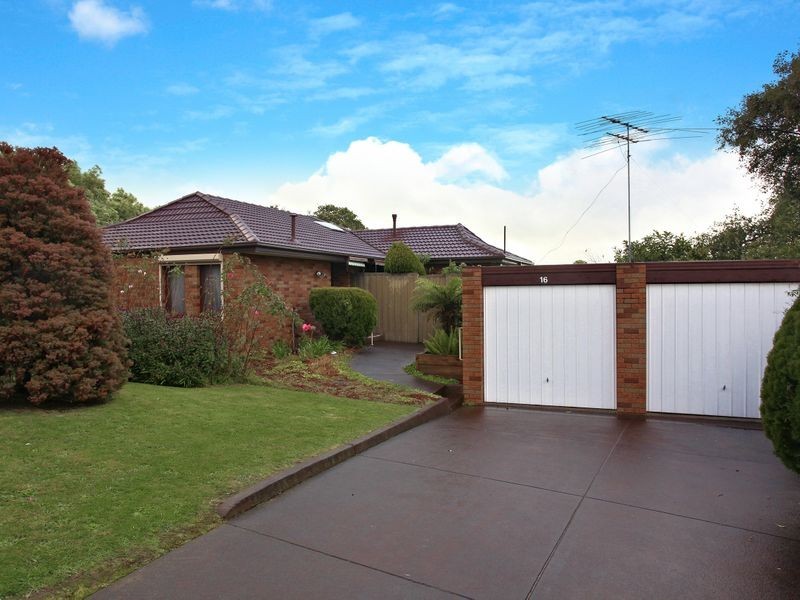16 Bales Street, Ferntree Gully VIC 3156