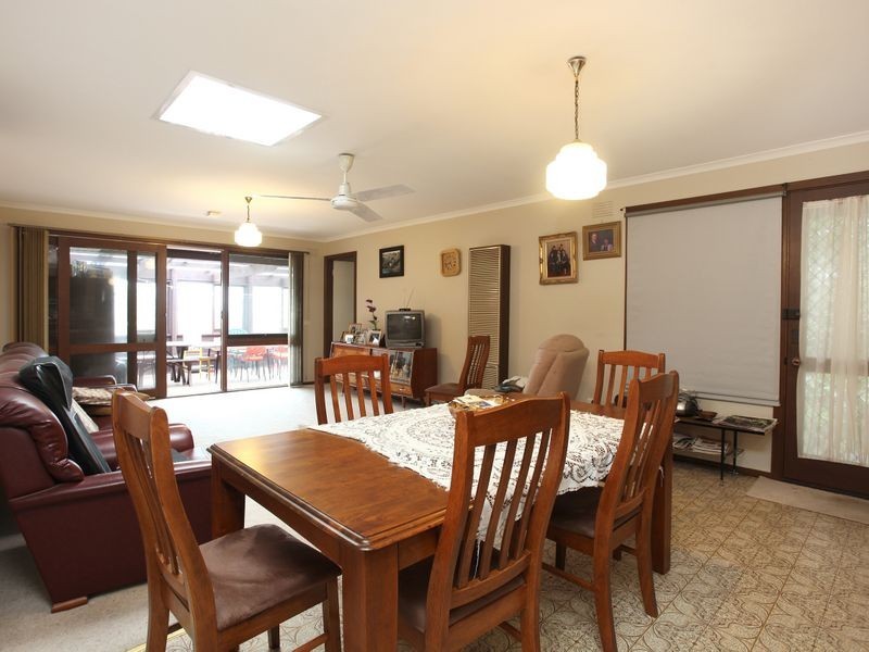16 Bales Street, Ferntree Gully VIC 3156