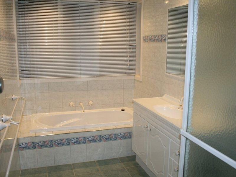 7 Paul Avenue, Wantirna South VIC 3152