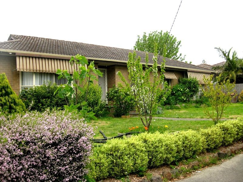 4 Suffern Avenue, Bayswater VIC 3153