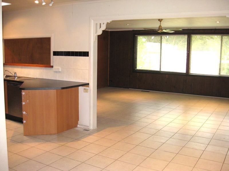 4 Suffern Avenue, Bayswater VIC 3153