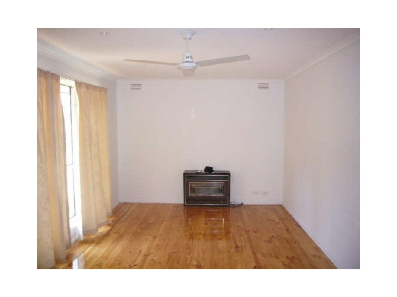 1/28 Barton Avenue, Ferntree Gully VIC 3156