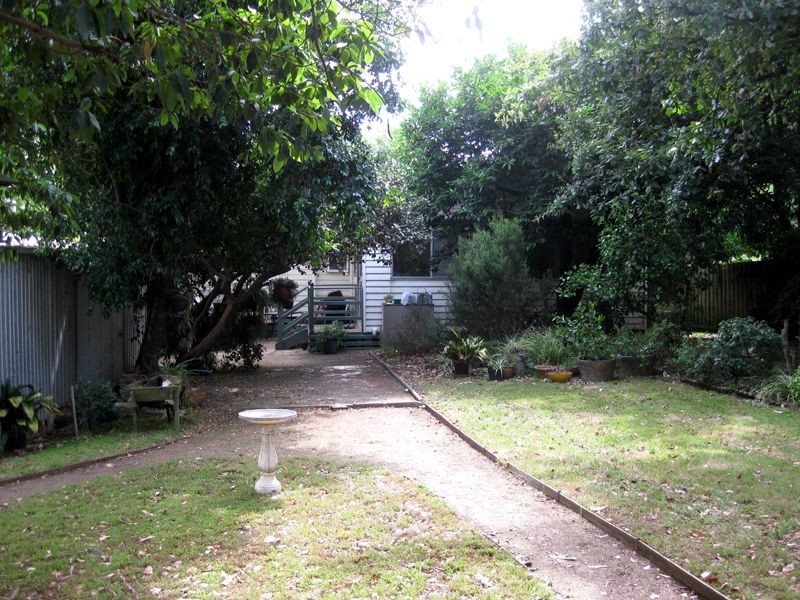 104 Glenfern Road, Ferntree Gully VIC 3156