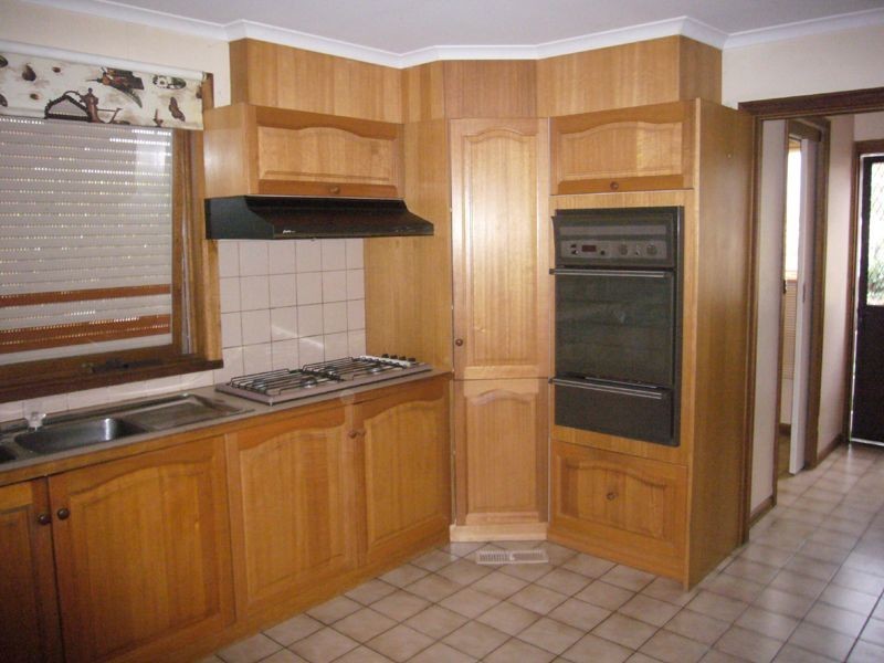 68 Tulip Crescent, Boronia VIC 3155