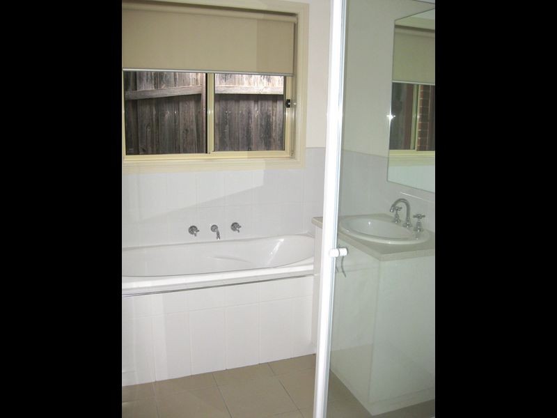 40 Glen Dhu Road, Kilsyth VIC 3137