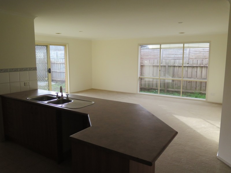 12 Snowgum Drive, Kilsyth South VIC 3137