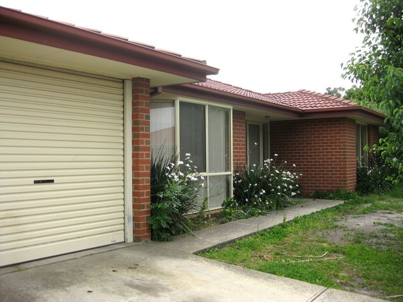 12 Snowgum Drive, Kilsyth VIC 3137