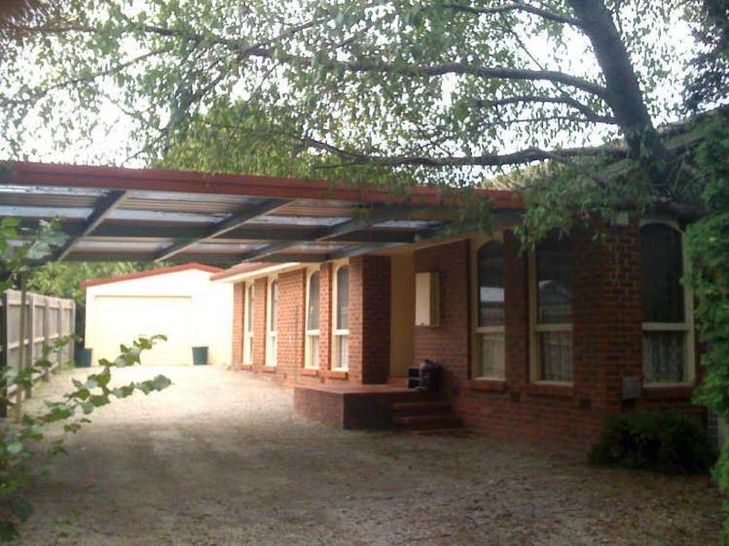 17 Flinders Crescent, Boronia VIC 3155