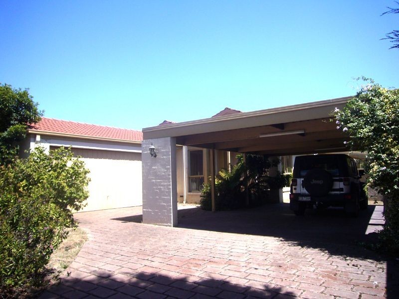 21 Mistletoe Close, Knoxfield VIC 3180