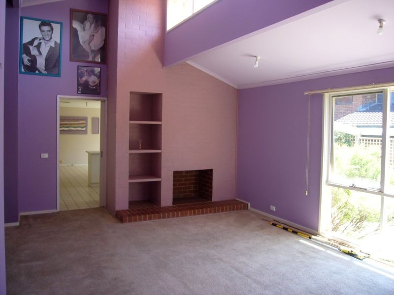 21 Mistletoe Close, Knoxfield VIC 3180