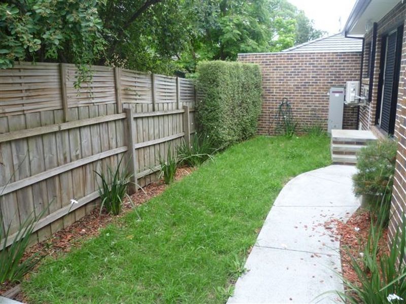 2/1 Carnarvon Avenue, Boronia VIC 3155