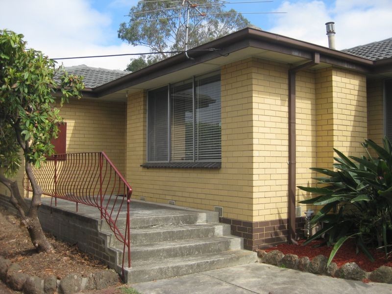 9 Nairana Court, Ferntree Gully VIC 3156
