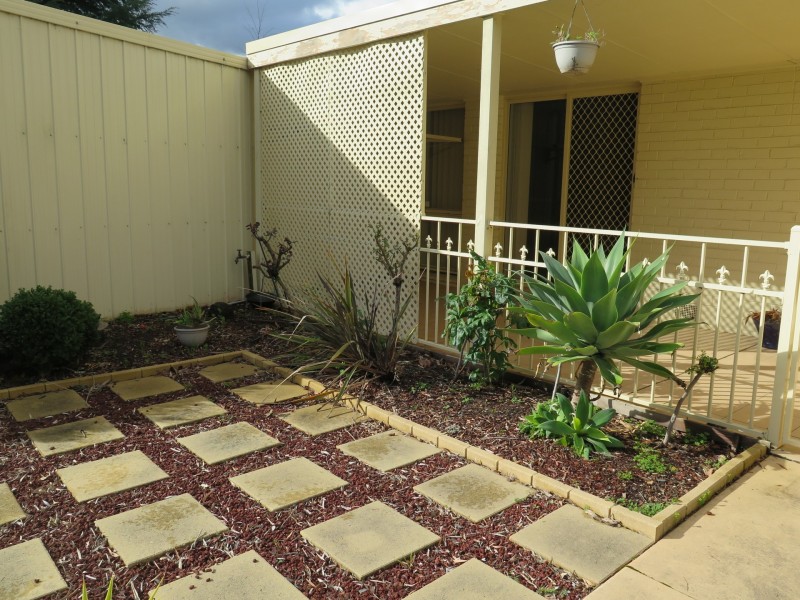 8a Anne Road, Knoxfield VIC 3180