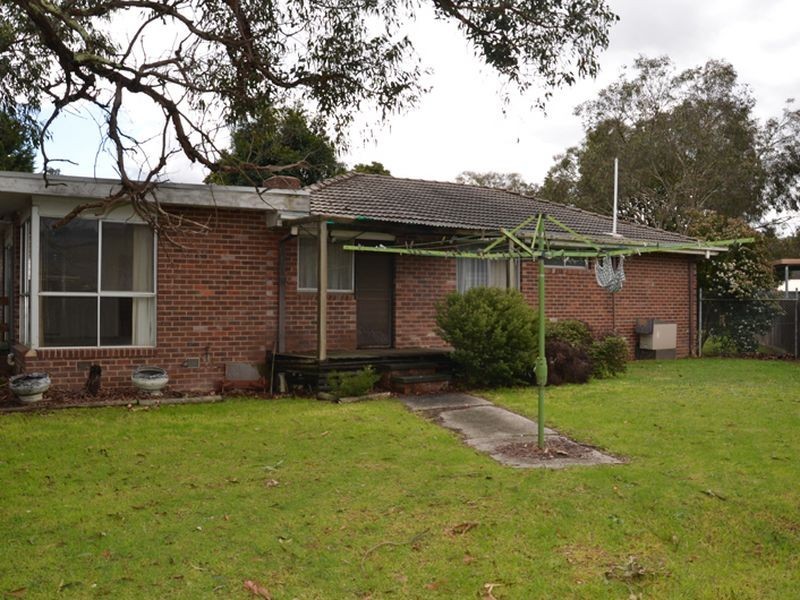 29 Landstrom Quadrant, Kilsyth VIC 3137