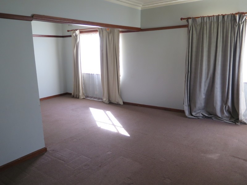 13 Selman Avenue, Ferntree Gully VIC 3156