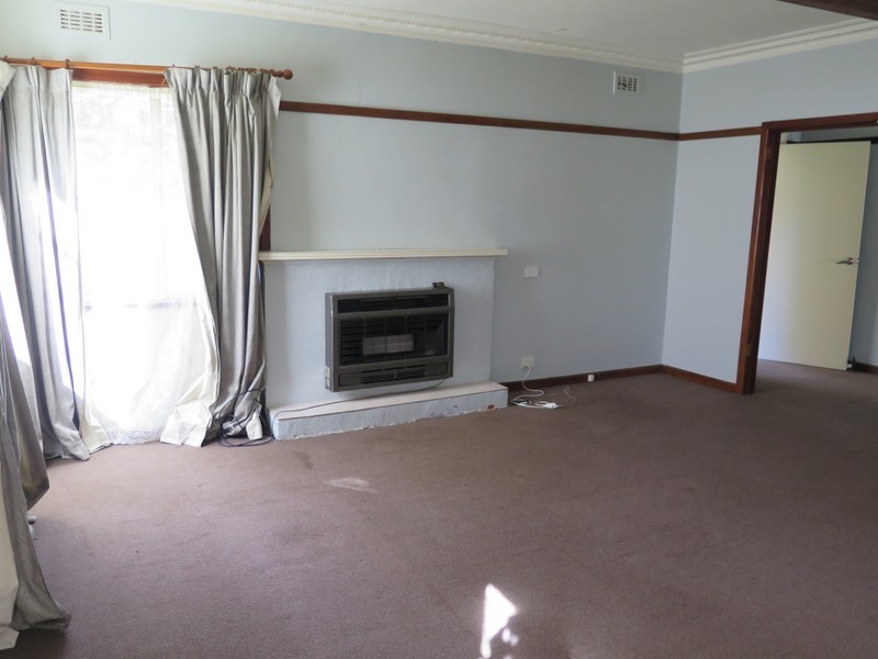 13 Selman Avenue, Ferntree Gully VIC 3156