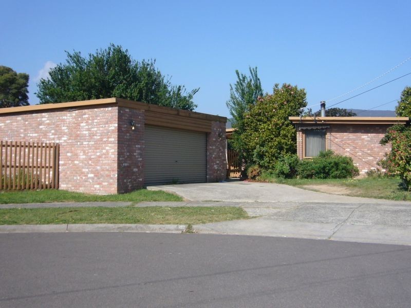 12 Ketwick Court, Ferntree Gully VIC 3156