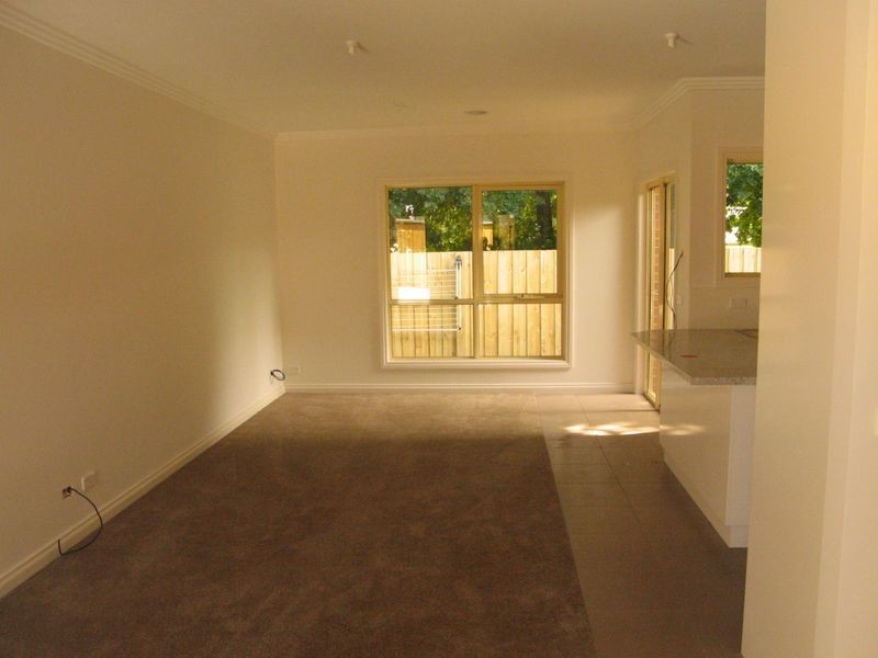 2/3 Dalpura Drive, Bayswater VIC 3153