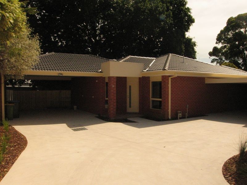 2/3 Dalpura Drive, Bayswater VIC 3153