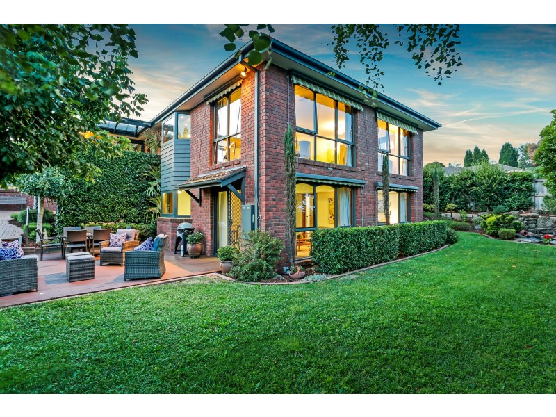 66 Wakley Crescent, Wantirna South VIC 3152