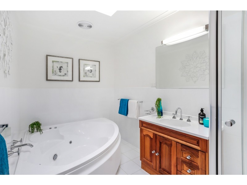 66 Wakley Crescent, Wantirna South VIC 3152